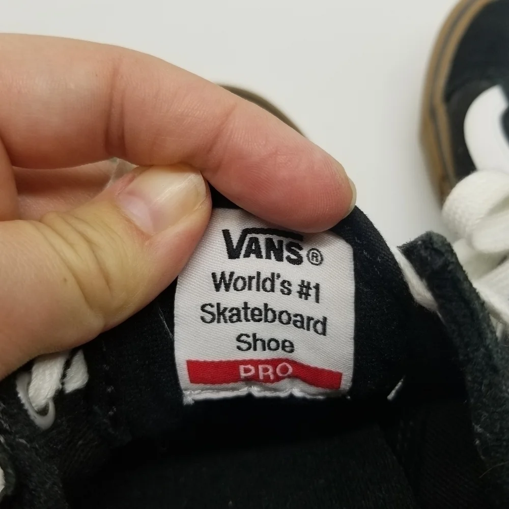 Vans Old Skool Pro skate sneakers black and white M 6.5 W 8